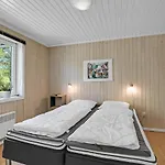 Pet Friendly Home In Blavand With Sauna 펜션