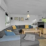 Pet Friendly Home In Blavand With Sauna 펜션 *