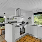 Amazing In With Kitchen *